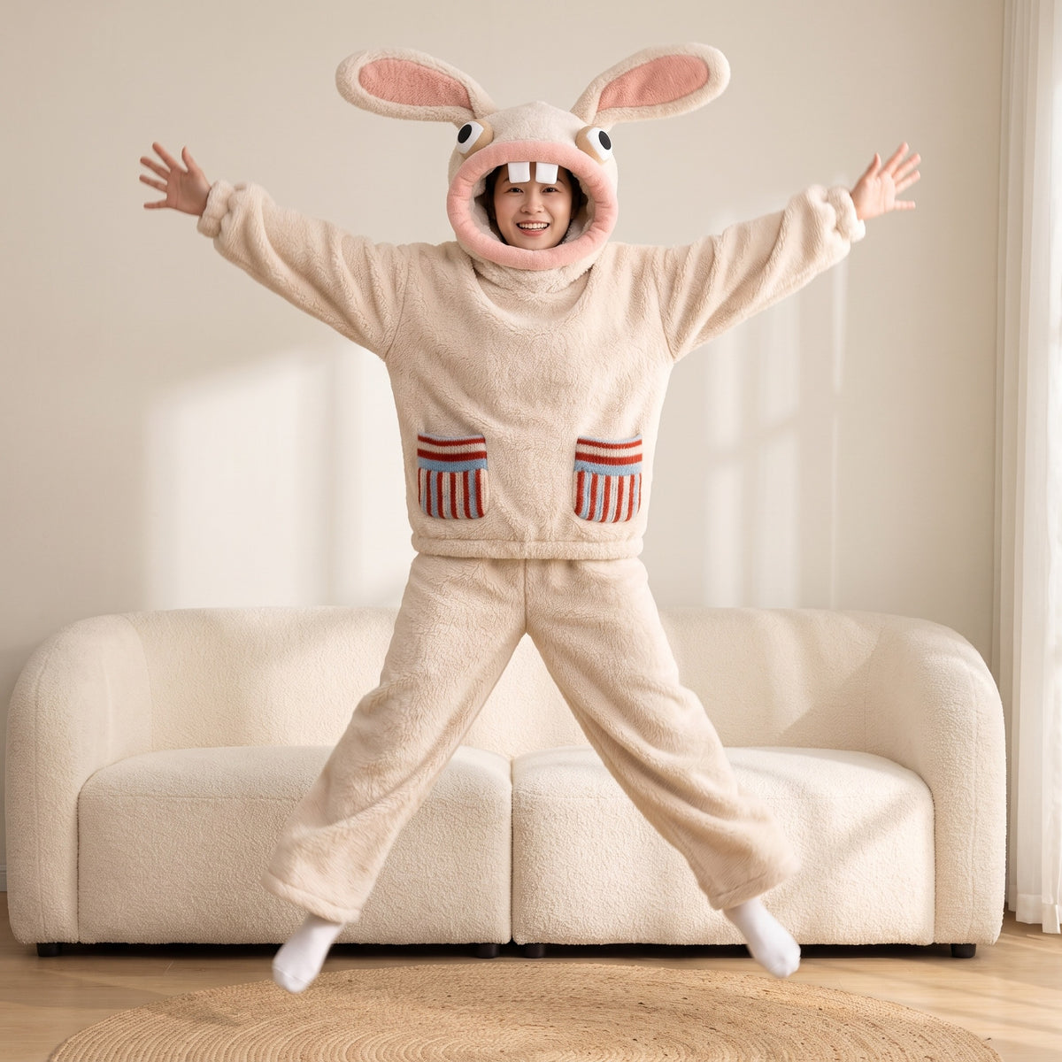 Hoppenstein bunny set in Cream, mid-air jump